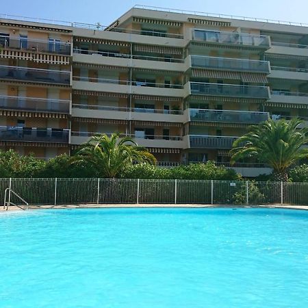 Frejus Plage, Appartement Entier , Piscine,Parking,Plage A 200M Exterior photo