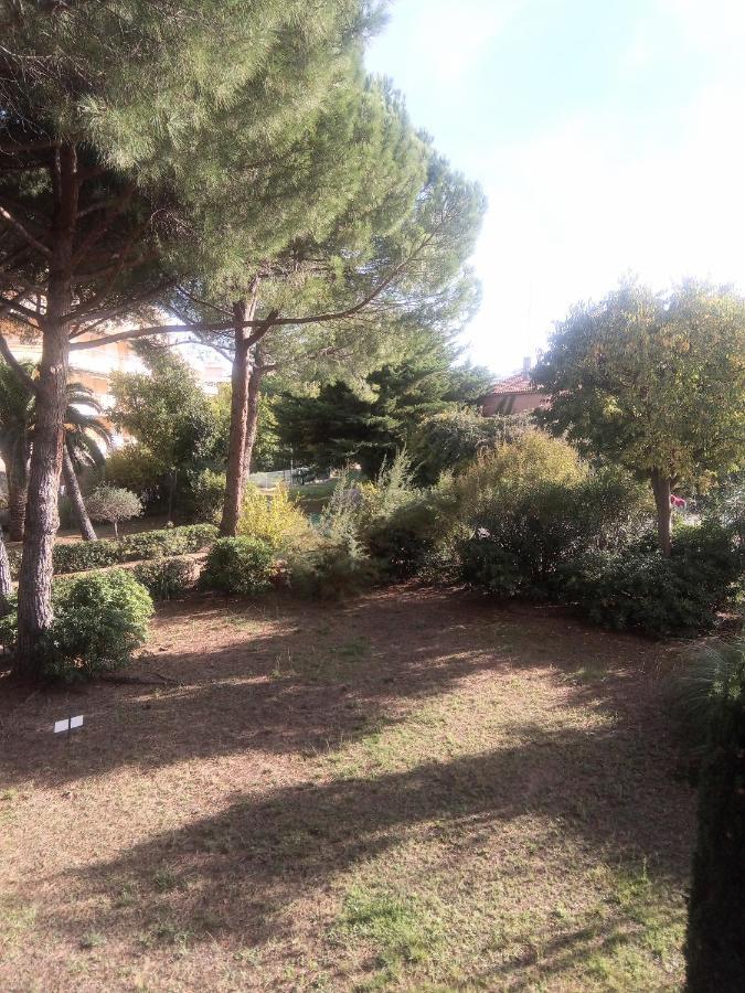 Frejus Plage, Appartement Entier , Piscine,Parking,Plage A 200M Exterior photo